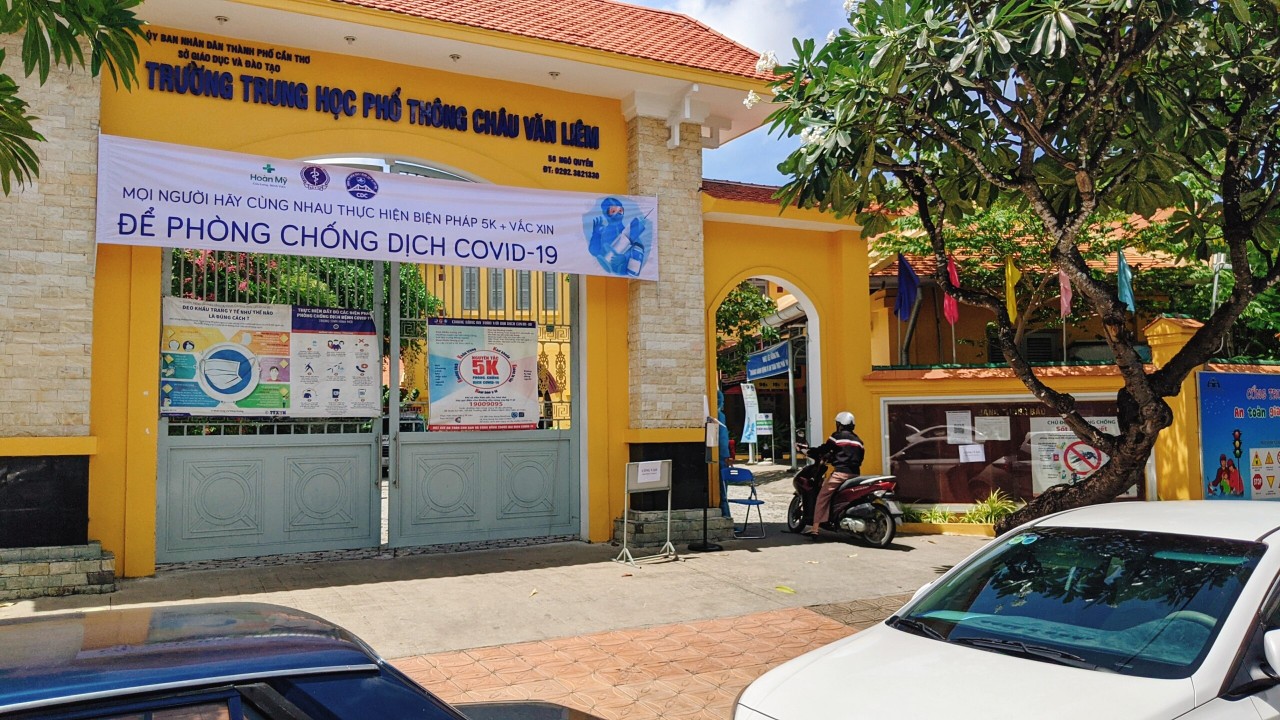 “Biệt đội cấp cứu 916” ở Cần Thơ tham gia tiêm vắc-xin ngừa Covid-19 - Ảnh 1.