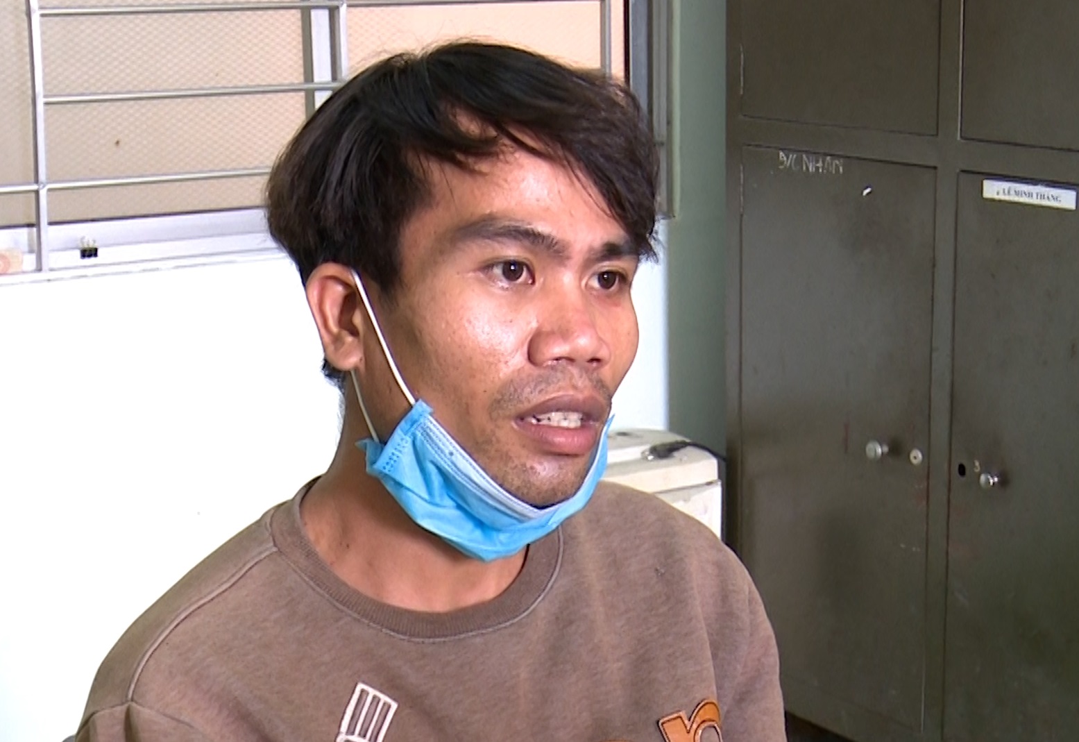 Khởi tố gã thanh niên đâm chết chồng trẻ của mẹ vì bị đuổi khỏi nhà