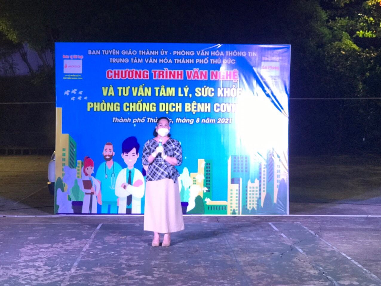 X&uacute;c động đ&ecirc;m văn nghệ Kh&uacute;c ca đồng l&ograve;ng tại bệnh viện d&atilde; chiến ở TP Thủ Đức - Ảnh 2.