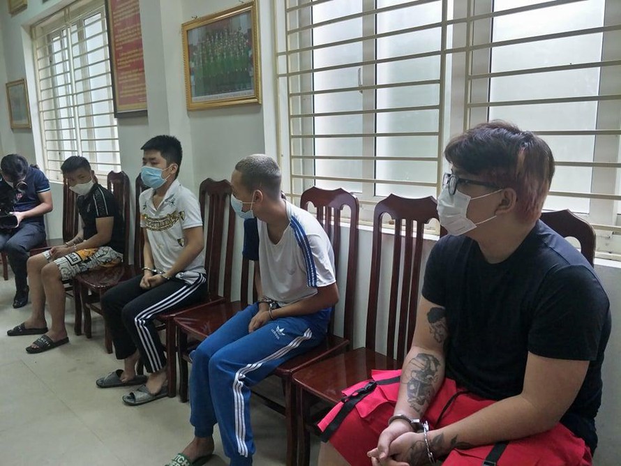 Nhóm cướp lên kế hoạch cướp xe máy của nữ công nhân môi trường đô thị thế nào?