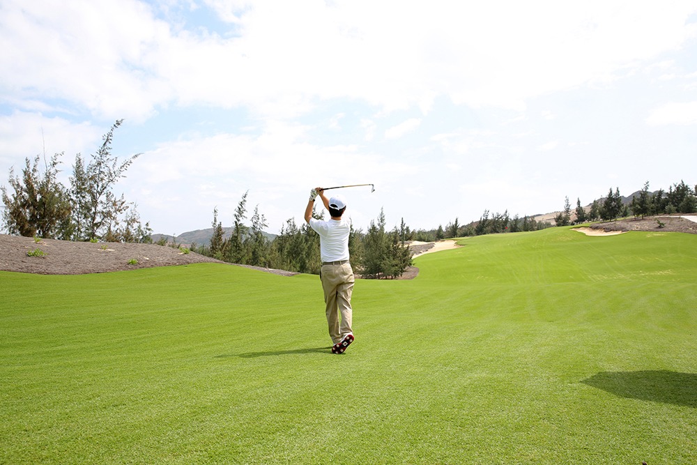 "Tường trình" của nữ nhân viên khiến giám đốc sở và cục phó chơi golf... thành F1