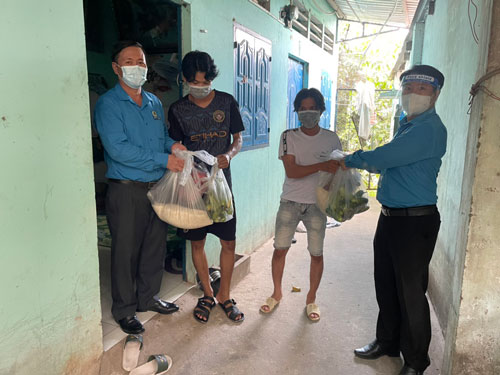 52,5 tỉ đồng hỗ trợ công nhân TP HCM, Bình Dương và Đồng Nai