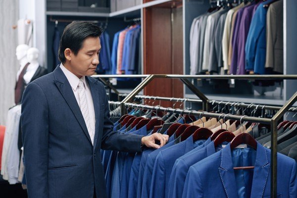 Dịch vụ may suit tận nơi tại quận 2 - Ảnh 1.