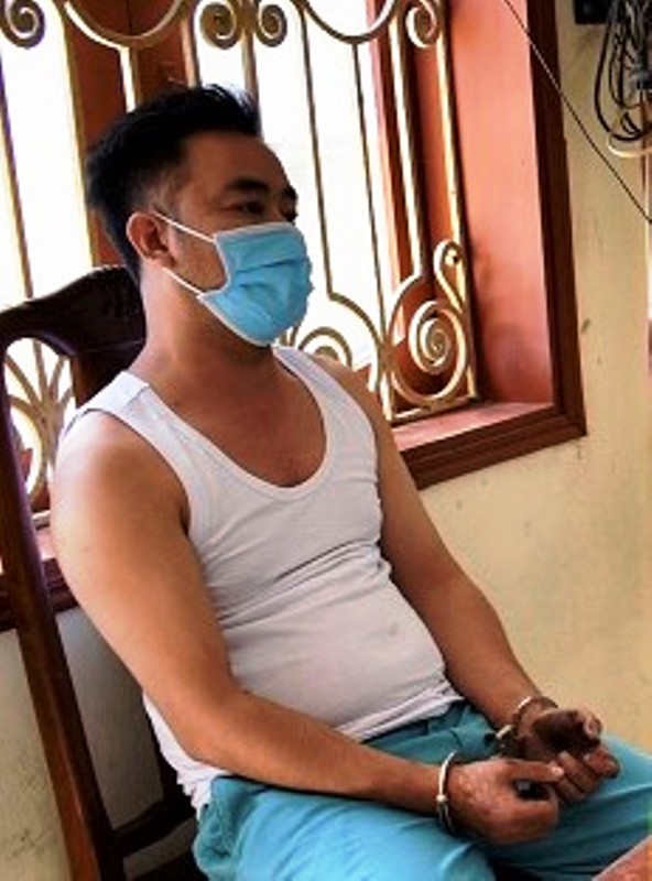 Kẻ ch&eacute;m người t&igrave;nh trong nh&agrave; nghỉ đang bị truy n&atilde; tội giết người - Ảnh 1.