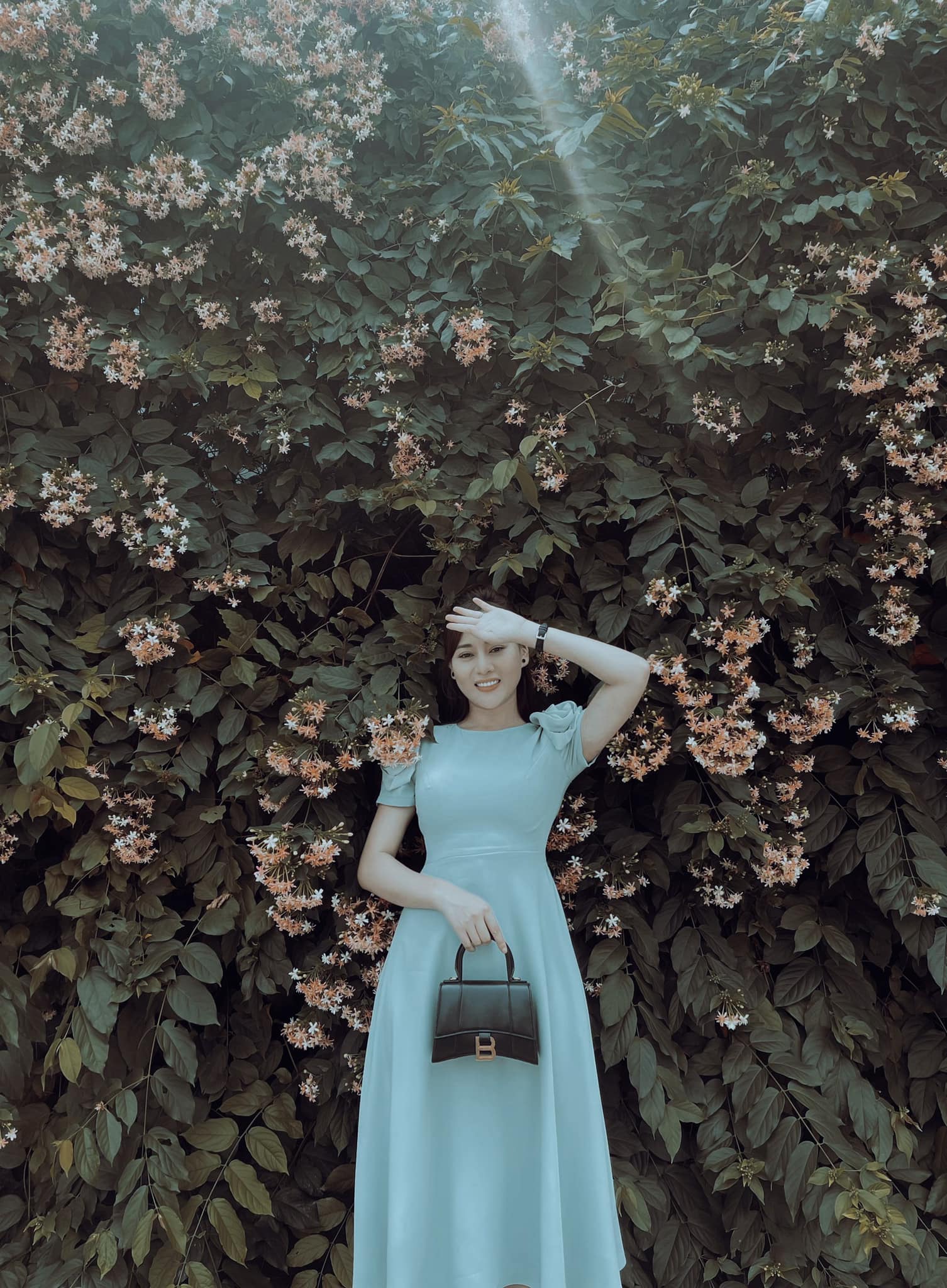 Phương Nam Hương vị tình thân lộ nhẫn cưới, khoe nhan sắc nóng bỏng - Ảnh 3.
