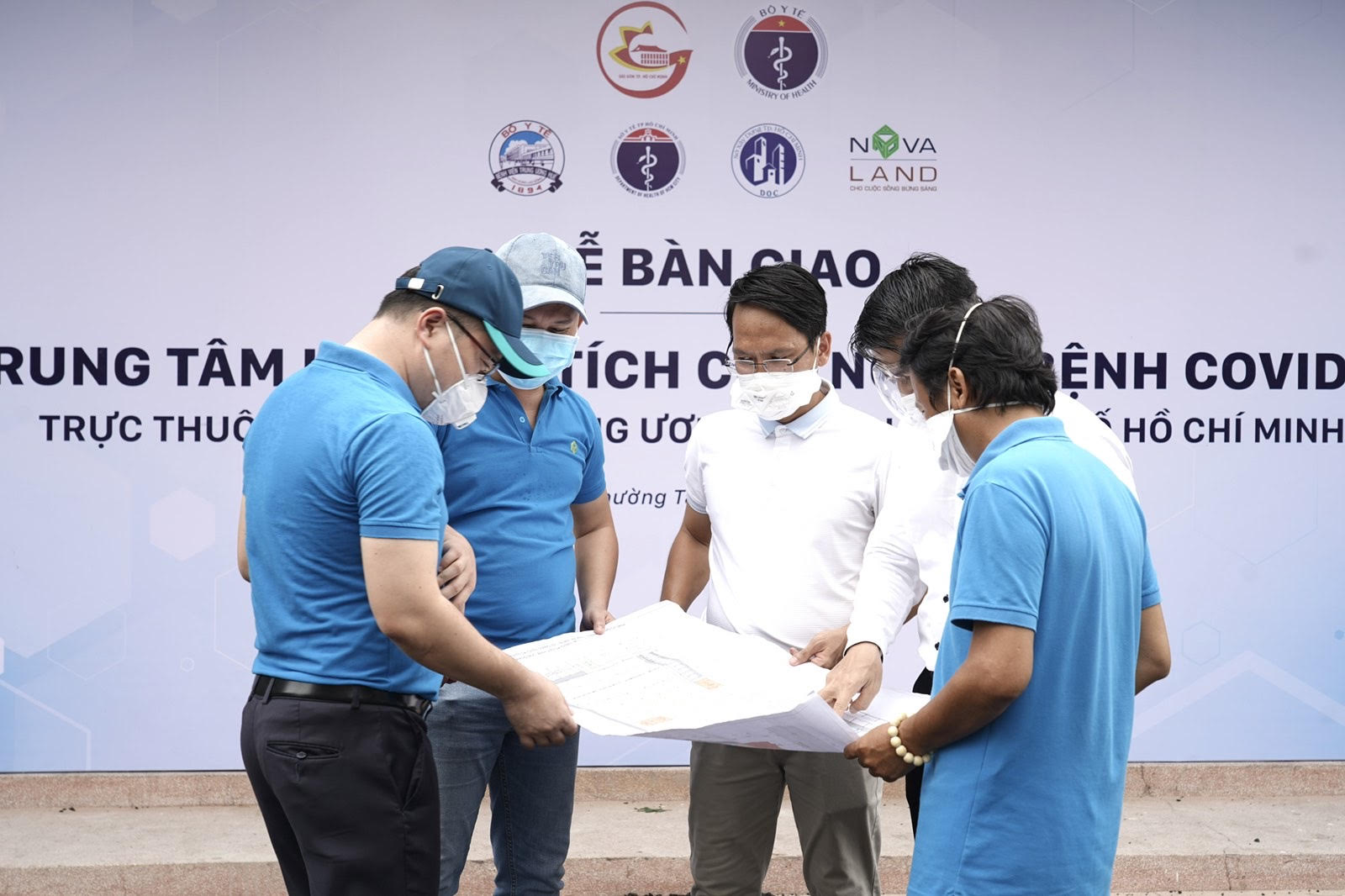 Kh&aacute;nh th&agrave;nh 3 trung t&acirc;m hồi sức bệnh nh&acirc;n Covid-19 tại TP HCM - Ảnh 11.