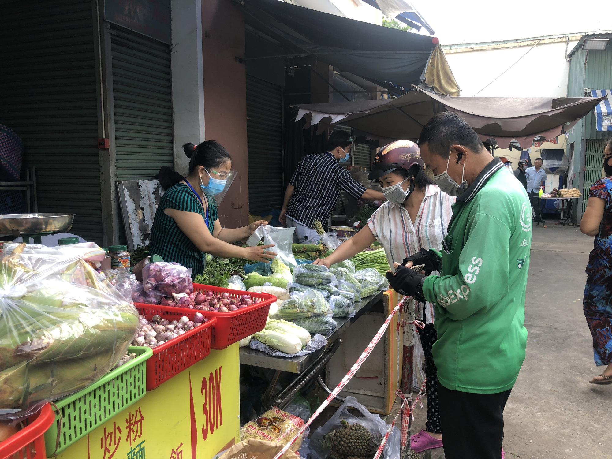 TP HCM xây dựng phương án mở cửa hoạt động các chợ truyền thống