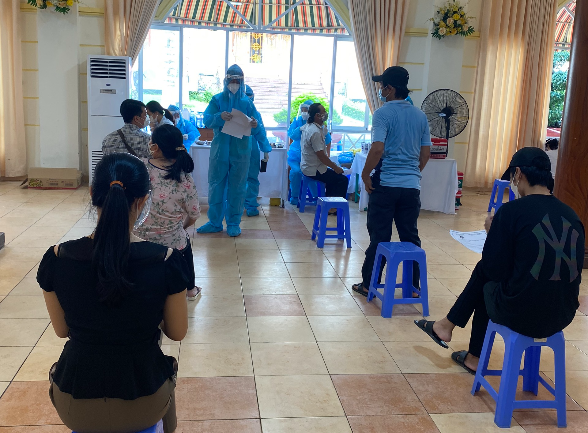 Giám đốc Trung tâm Y tế thị xã Tân Uyên bị đề nghị đình chỉ công tác - Ảnh 1.