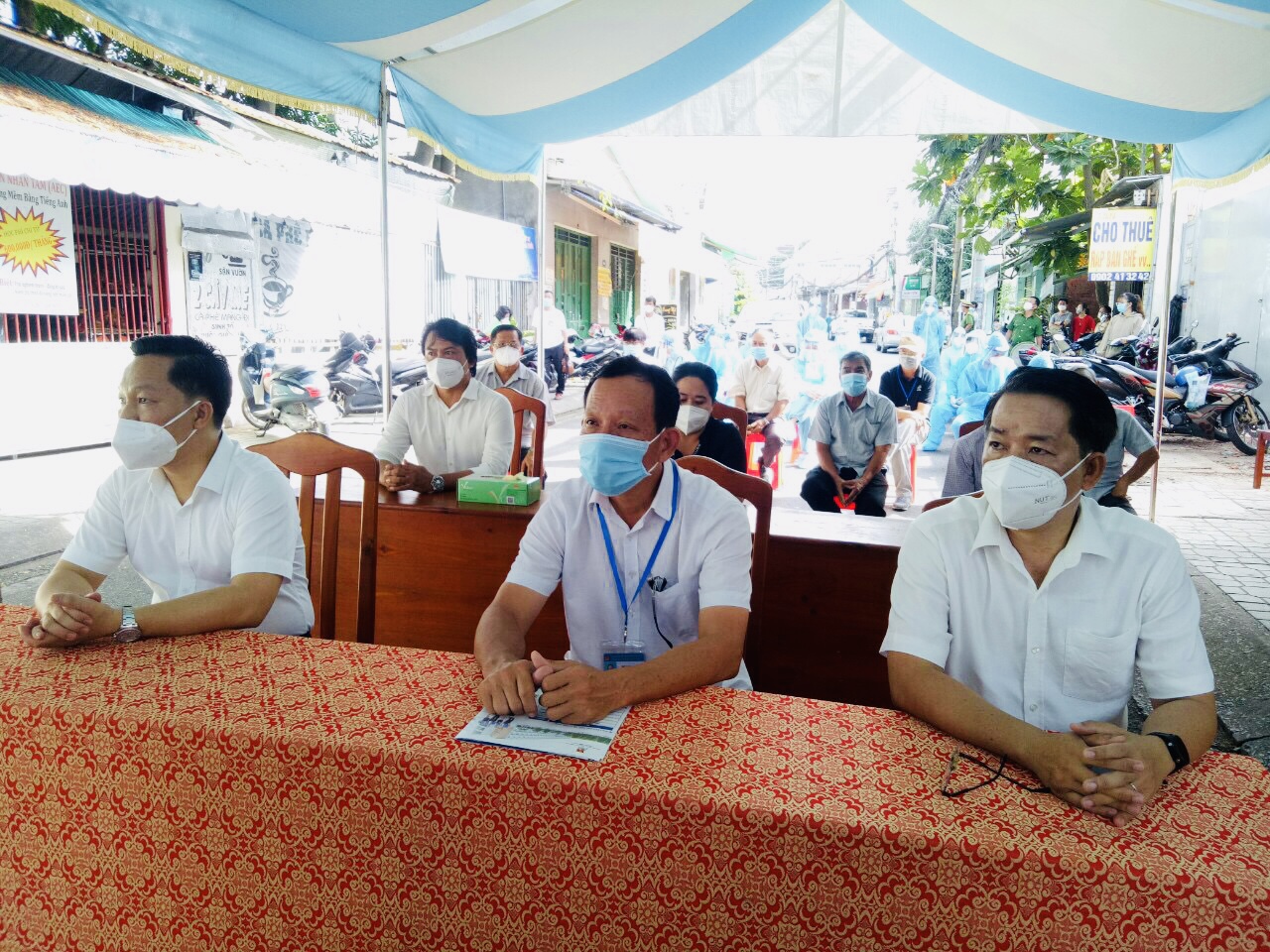 TP Thủ Đức t&aacute;ch F0, ti&ecirc;m vắc-xin để x&acirc;y dựng v&ugrave;ng an to&agrave;n - Ảnh 4.