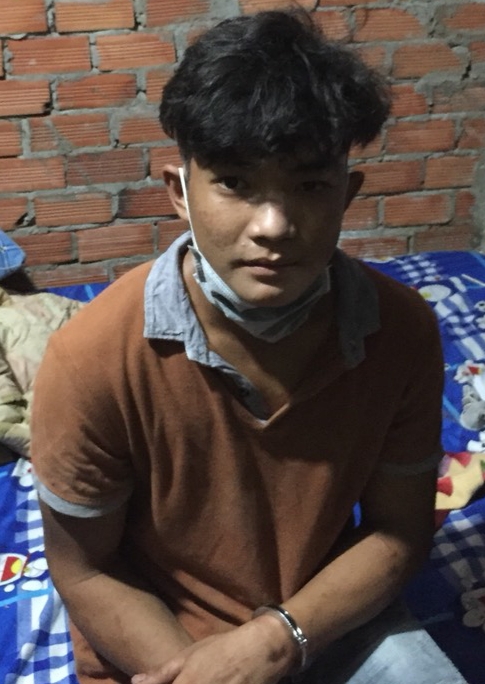 Bắt giữ băng nhóm chuyên trộm cắp đồ thờ cúng liên tỉnh - Ảnh 2.