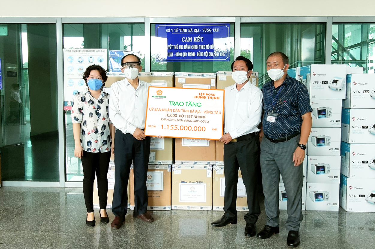 Tập đo&agrave;n Hưng Thịnh hỗ trợ gần 11 tỉ đồng c&ugrave;ng nhiều tỉnh, th&agrave;nh chống dịch Covid-19 - Ảnh 2.