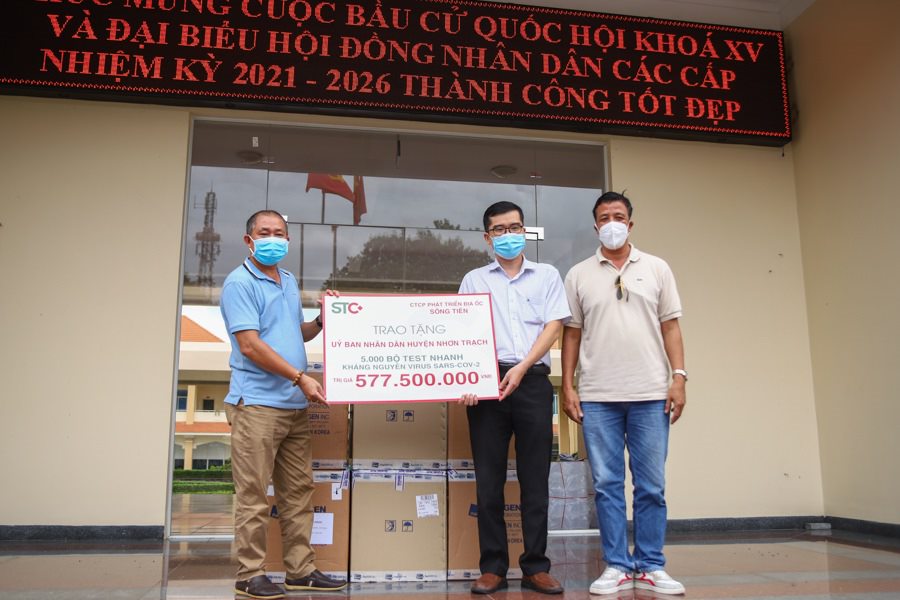 Tập đo&agrave;n Hưng Thịnh hỗ trợ gần 11 tỉ đồng c&ugrave;ng nhiều tỉnh, th&agrave;nh chống dịch Covid-19 - Ảnh 4.