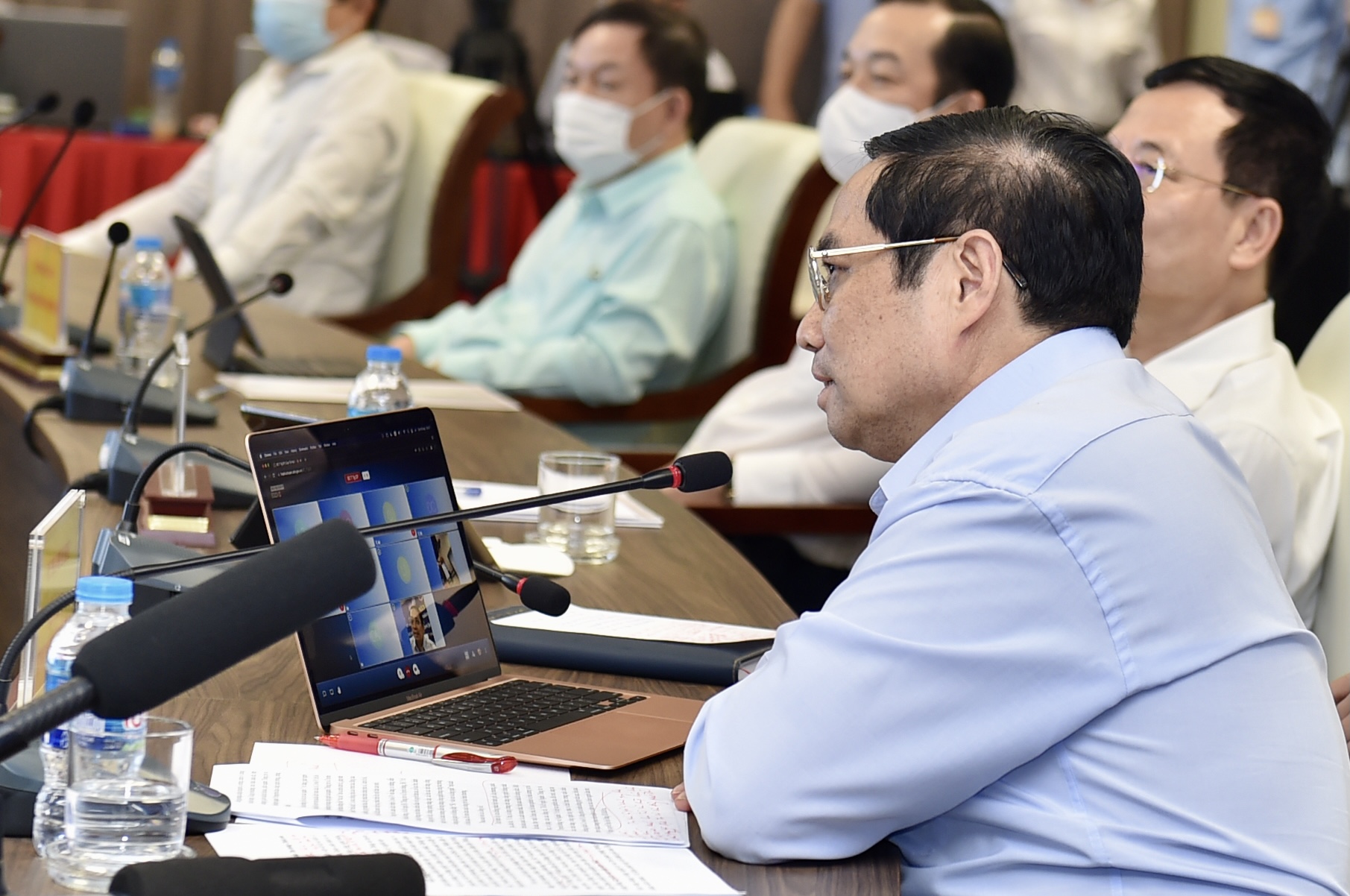Telehealth gi&uacute;p điều trị trực tuyến bệnh nh&acirc;n Covid-19 ở 100% tuyến huyện - Ảnh 3.