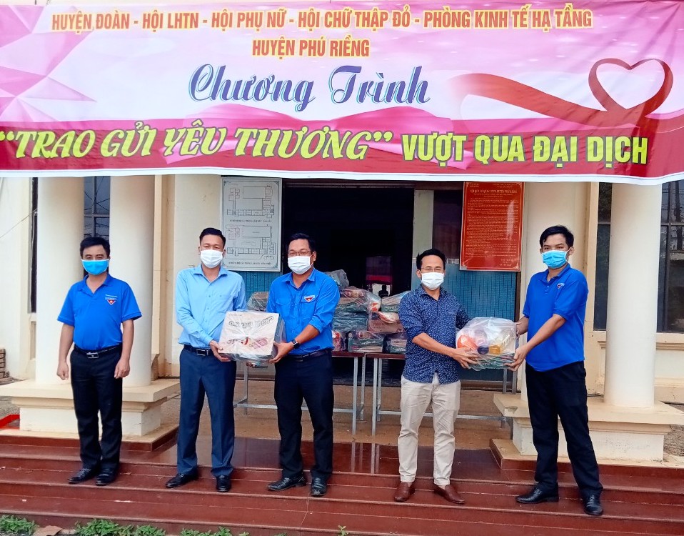 Tuổi trẻ Bình Phước vận động doanh nghiệp góp gần 9 tỉ đồng để cùng chống dịch - Ảnh 5.