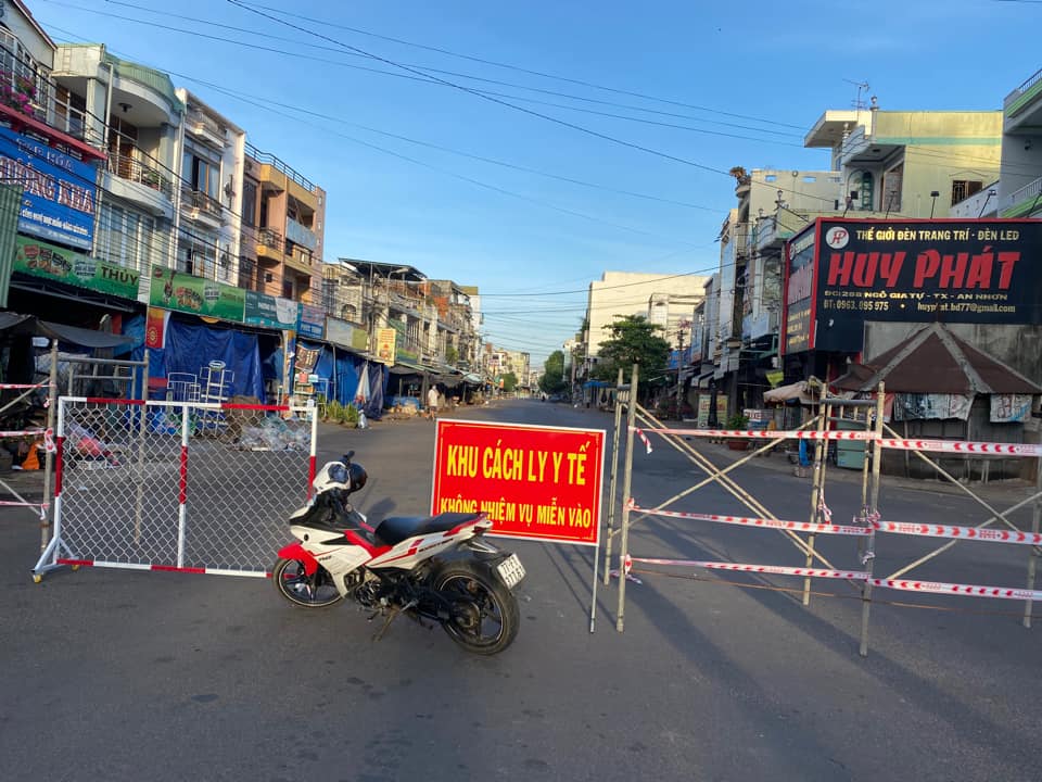 Về từ vùng có dịch, thiếu nữ khiến 22 người trong thôn mắc Covid-19, cả xã bị phong tỏa - Ảnh 2.
