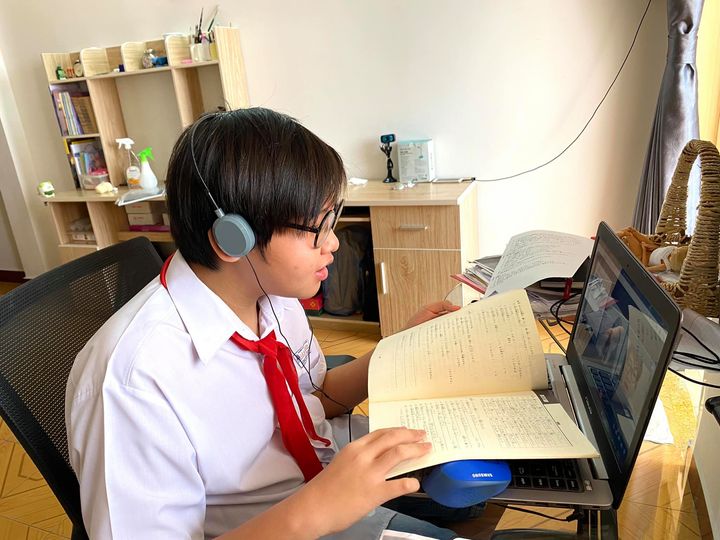 TP HCM: Học sinh lớp 9 v&agrave; 12 ở v&ugrave;ng xanh c&oacute; thể đi học trực tiếp - Ảnh 1.