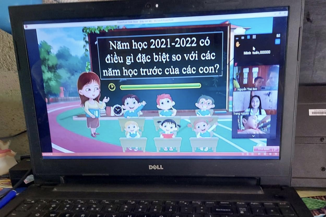 X&uacute;c động h&igrave;nh ảnh học sinh tựu trường qua điện thoại, m&aacute;y t&iacute;nh - Ảnh 6.