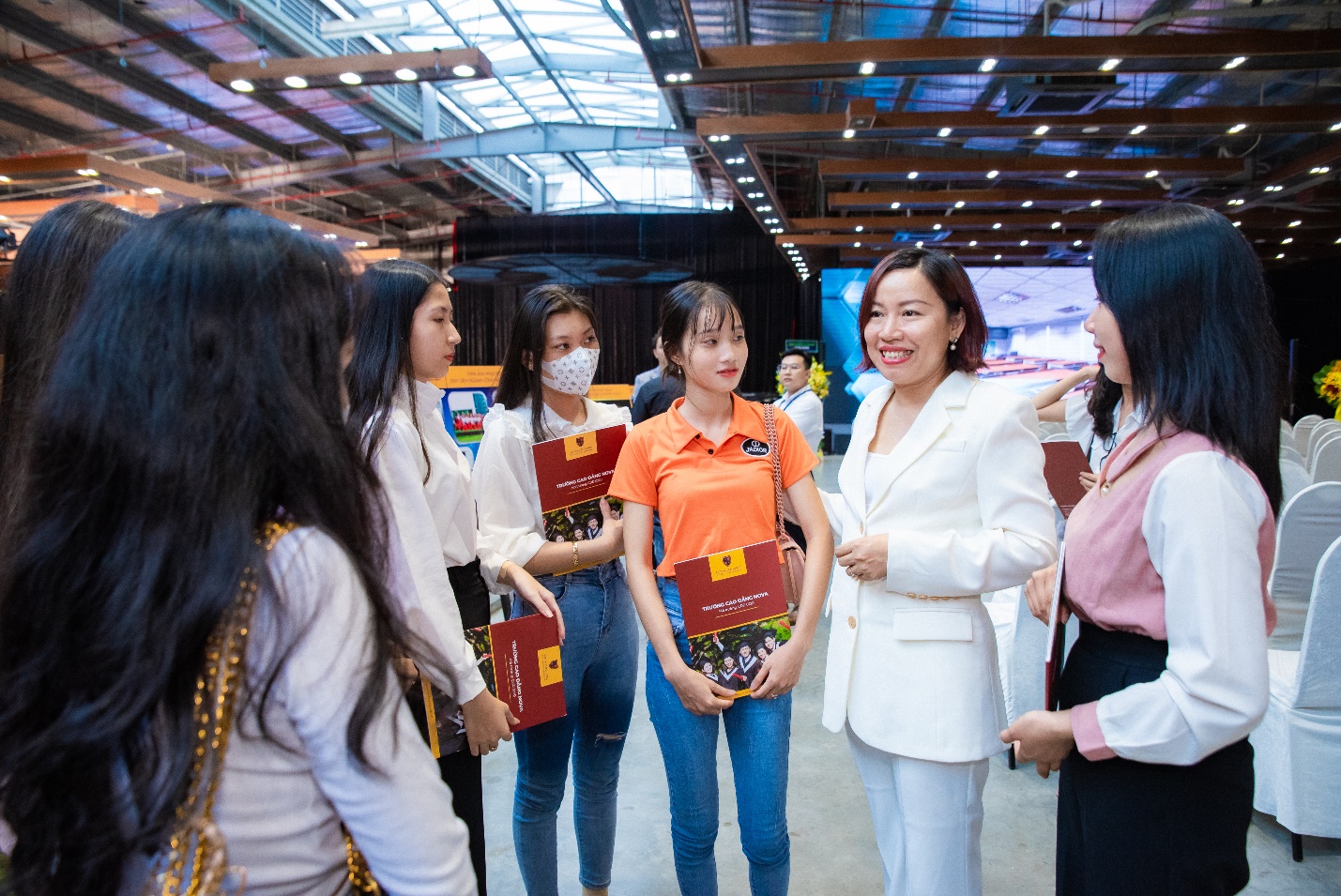 Nova College giảm học phí đồng hành cùng sinh viên vượt qua mùa dịch
