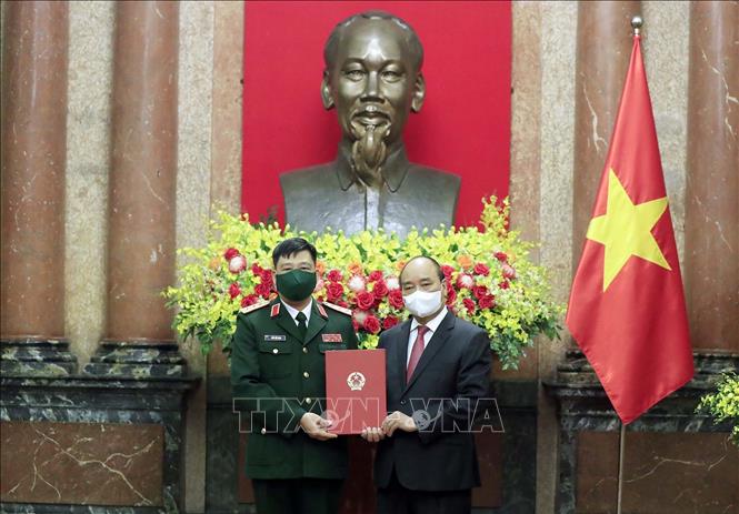 Chủ tịch nước trao Quyết định thăng qu&acirc;n h&agrave;m Thượng tướng Qu&acirc;n đội - Ảnh 1.