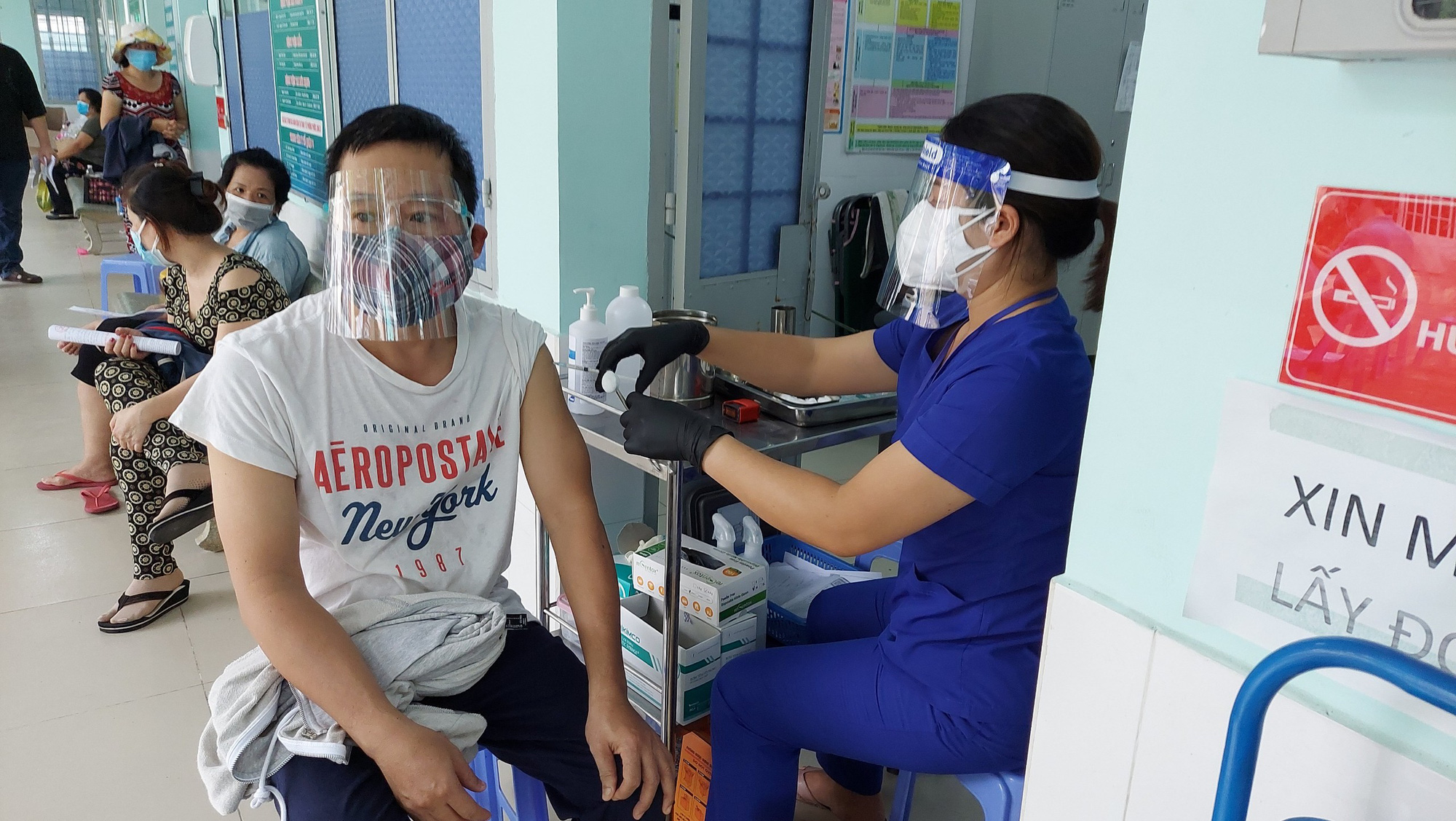 TP HCM: Dựa vào dữ liệu tiêm chủng để lên các phương án sản xuất an toàn