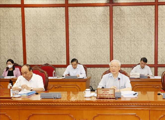 Những h&igrave;nh ảnh Tổng B&iacute; thư Nguyễn Ph&uacute; Trọng chủ tr&igrave; họp Bộ Ch&iacute;nh trị - Ảnh 4.