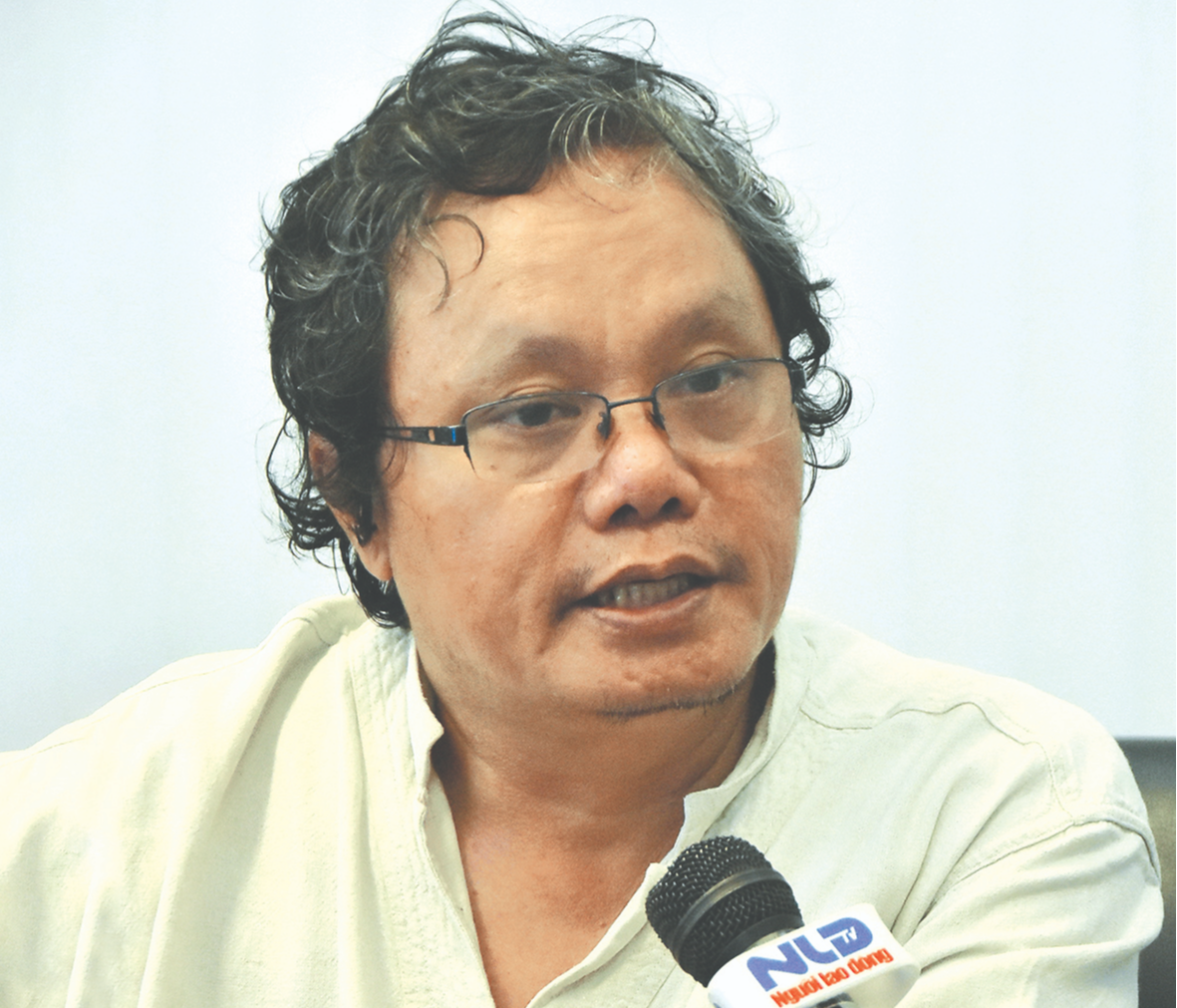 Bác sĩ Trương Hữu Khanh: Bình tĩnh khi con trẻ thành F0