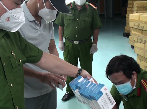 Bộ Công an thu giữ thuốc "Liên Hoa Thanh Ôn" quảng cáo điều trị Covid-19 ở TP HCM