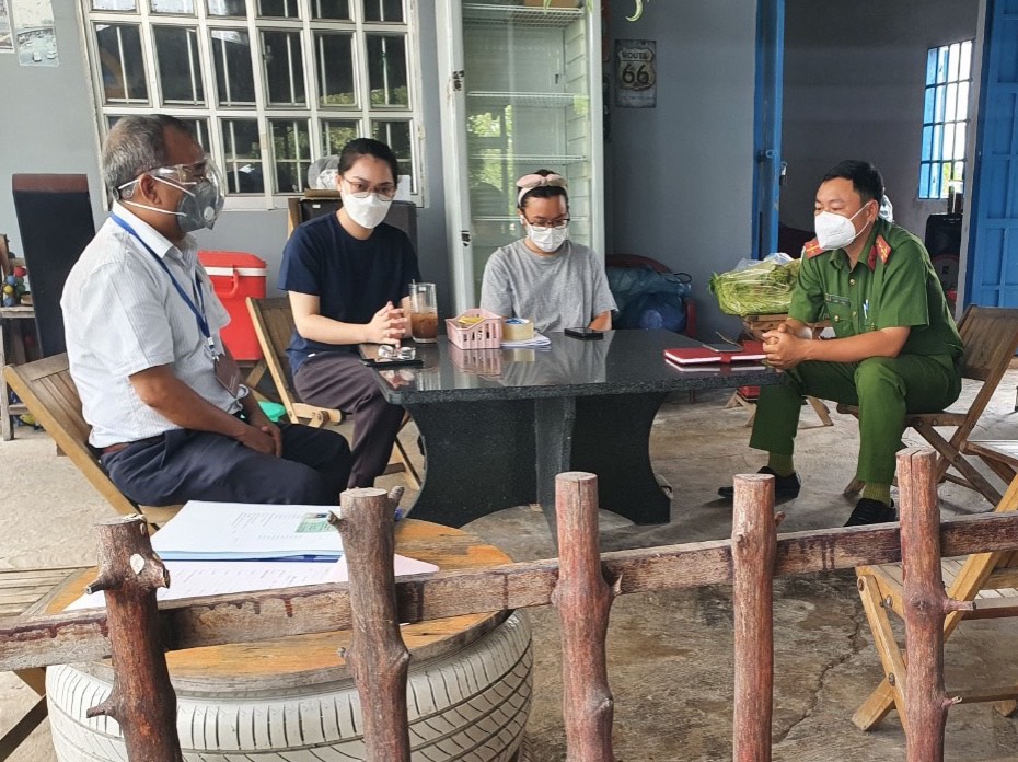 Mất 7,5 triệu đồng v&igrave; chia sẻ th&ocirc;ng tin d&acirc;n qu&acirc;n giật t&uacute;i h&agrave;ng của shipper  - Ảnh 1.