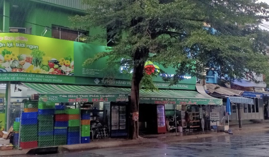 Co.op Food chấm dứt nhượng quyền 17 cửa hàng vì bán giá cao trong dịch