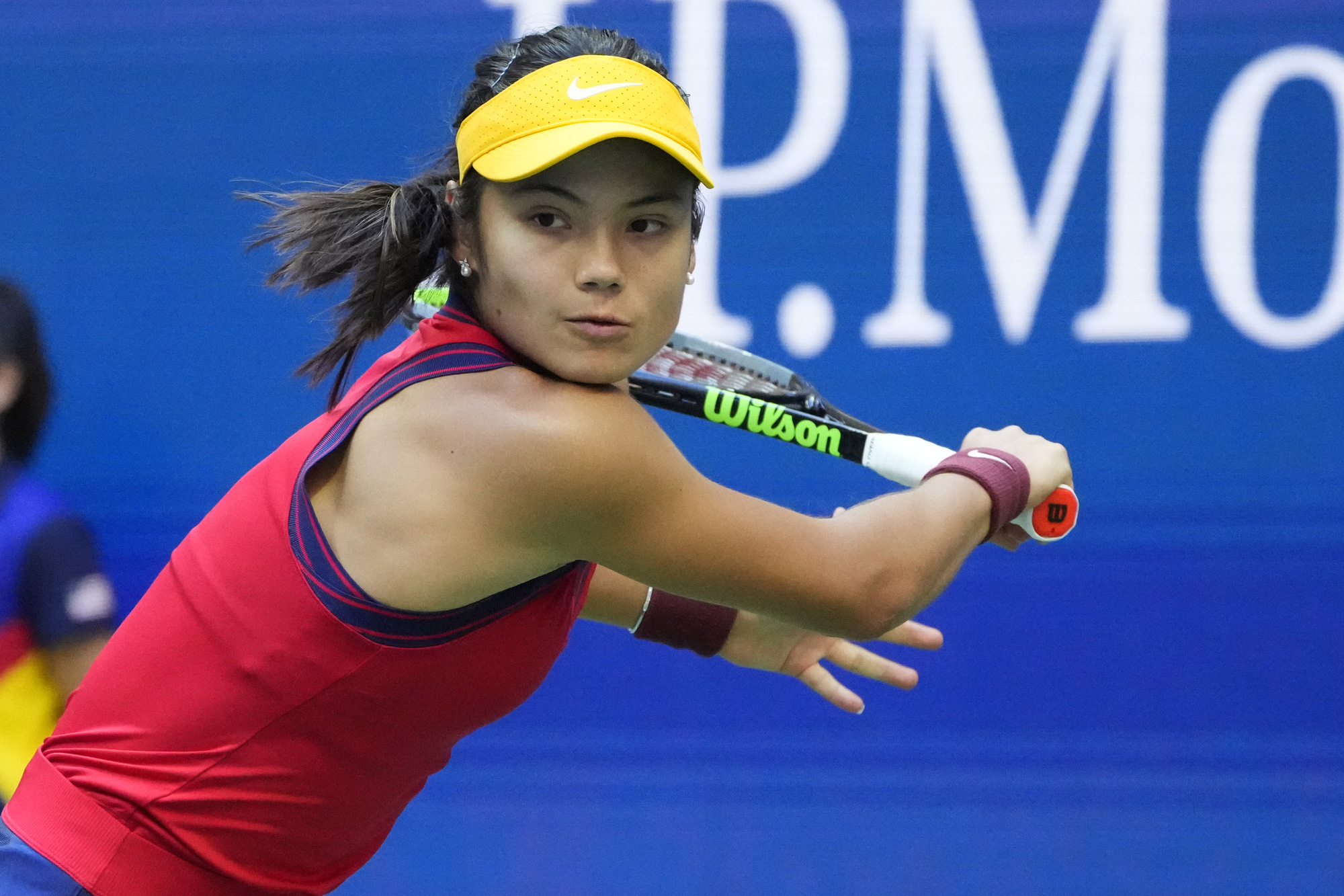 Tay vợt xinh đẹp 18 tuổi tạo kỷ lục hiếm có khi đăng quang US Open 2021 - Ảnh 2.