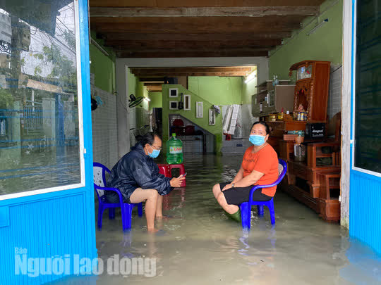 Khu d&acirc;n cư ngập s&acirc;u giữa trung t&acirc;m Đ&agrave; Nẵng - Ảnh 10.