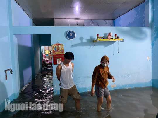 Khu d&acirc;n cư ngập s&acirc;u giữa trung t&acirc;m Đ&agrave; Nẵng - Ảnh 8.