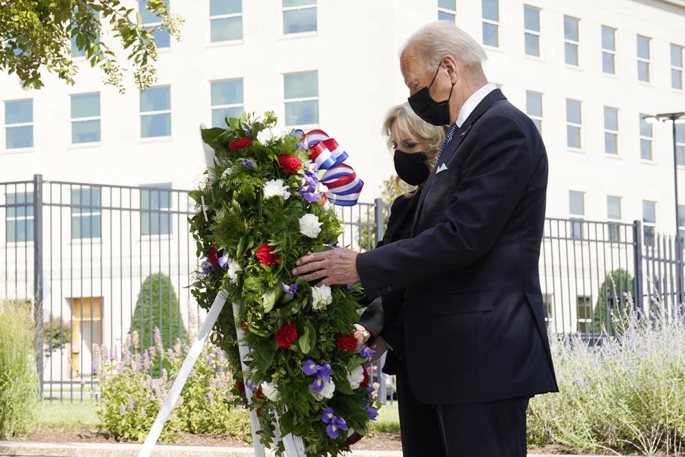 Nước Mỹ tưởng niệm sự kiện 11-9-2001, &ocirc;ng Trump l&ecirc;n tiếng - Ảnh 3.