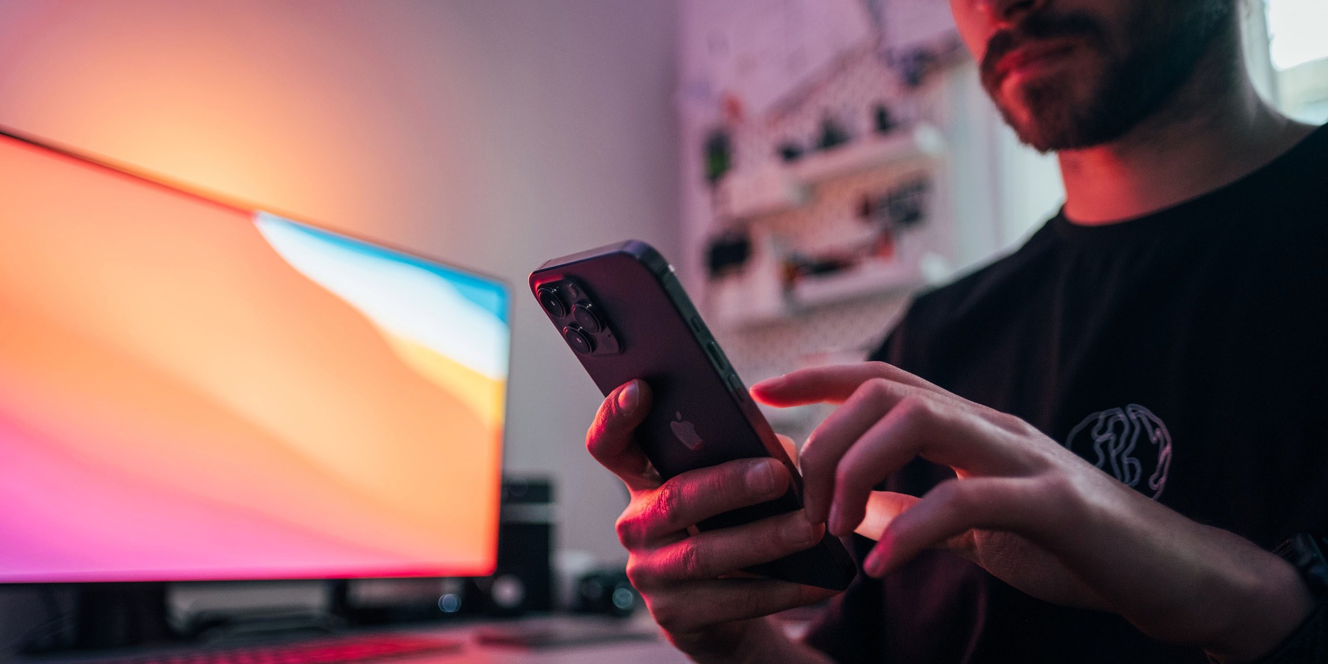 Thủ đoạn hack iPhone khiến Apple bó tay - Ảnh 1.