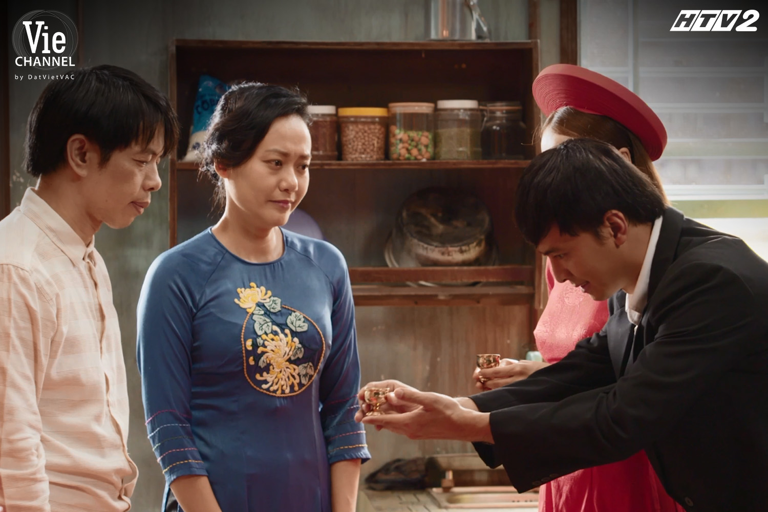 &ldquo;C&acirc;y t&aacute;o nở hoa&rdquo; tập cuối: Ngọc - Ng&agrave; - Ch&acirc;u - B&aacute;u trở n&ecirc;n gi&agrave;u c&oacute; - Ảnh 4.