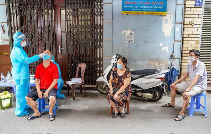Điều kiện n&agrave;o để trở lại trạng th&aacute;i b&igrave;nh thường mới với địa phương đang gi&atilde;n c&aacute;ch? - Ảnh 2.