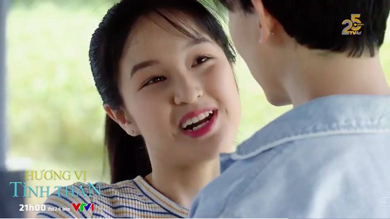 Hương vị t&igrave;nh th&acirc;n phần 2 tập 37 (tập 108): Tr&agrave; xanh c&ocirc;ng khai h&ocirc;n Huy trước mặt Thy - Ảnh 2.