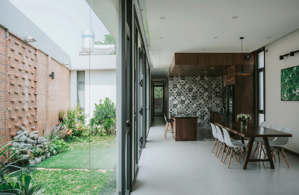 Những căn bếp Việt đầy nắng, gi&oacute; v&agrave; c&acirc;y xanh - Ảnh 7.
