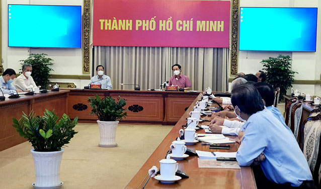 TP HCM mở cửa kinh tế với nhiều chiến lược - Ảnh 1.