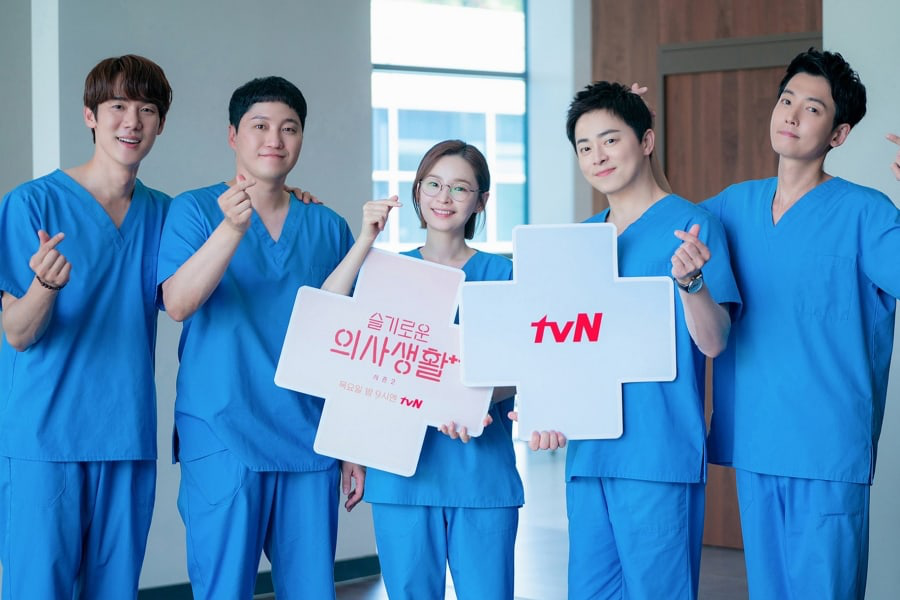 Phim “Chuyện đời bác sĩ” 2 tự phá kỷ lục lượng người xem - Ảnh 1.