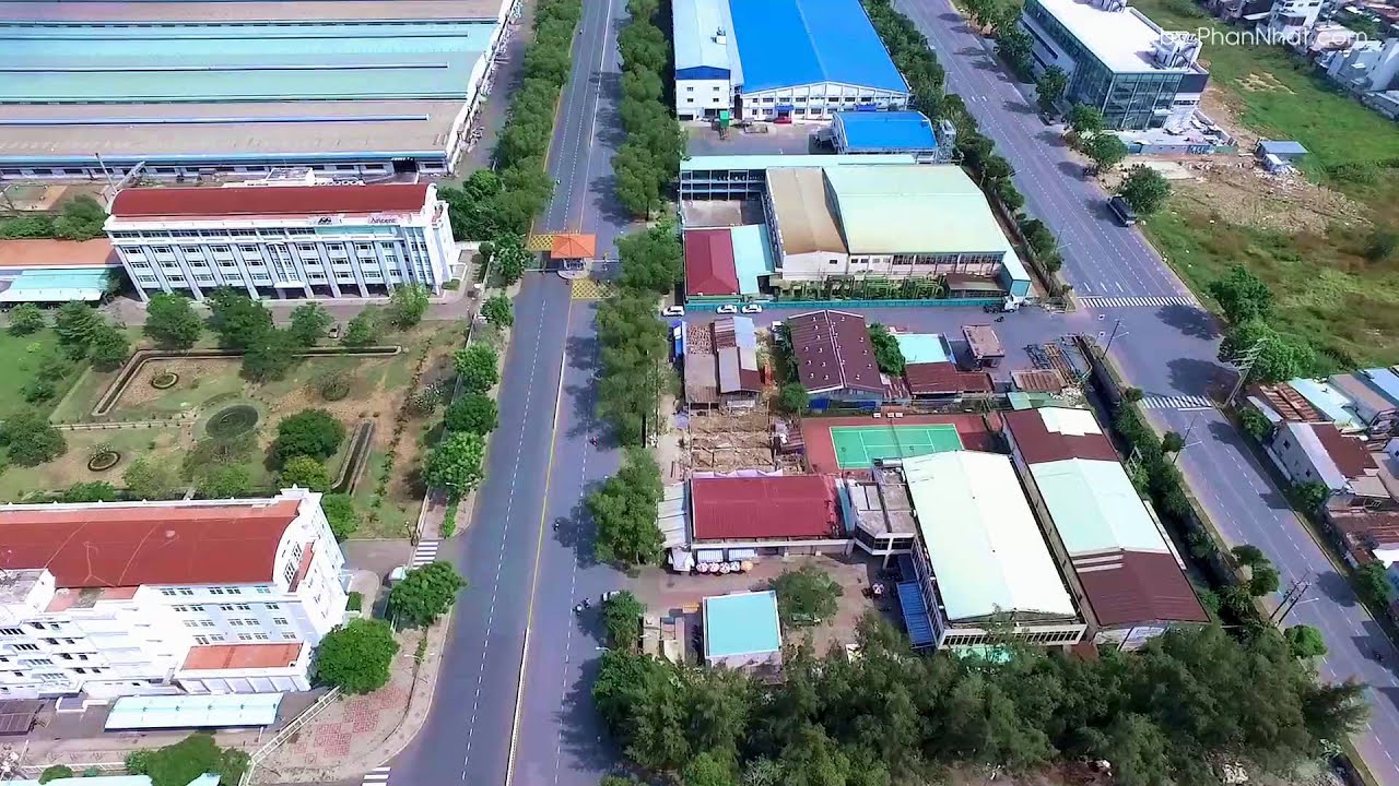 Người lao động ở quận 7, Củ Chi được đi làm nếu có "thẻ xanh, thẻ vàng"