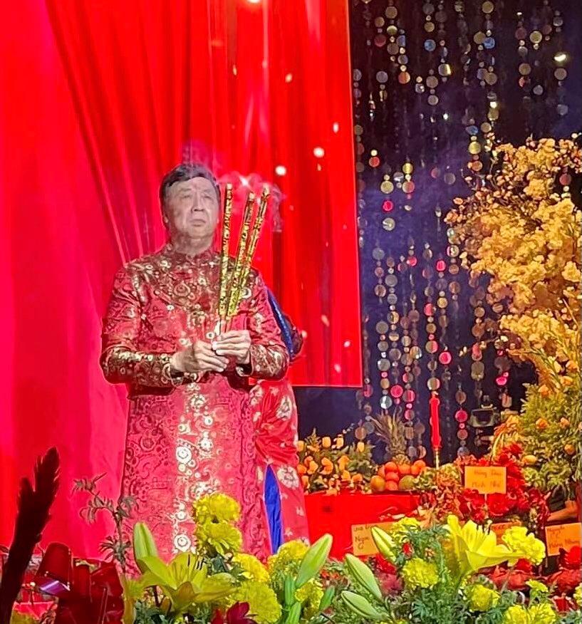 Nghệ sĩ hải ngoại tề tựu cúng Tổ, nhớ ơn những người thầy - Ảnh 2.