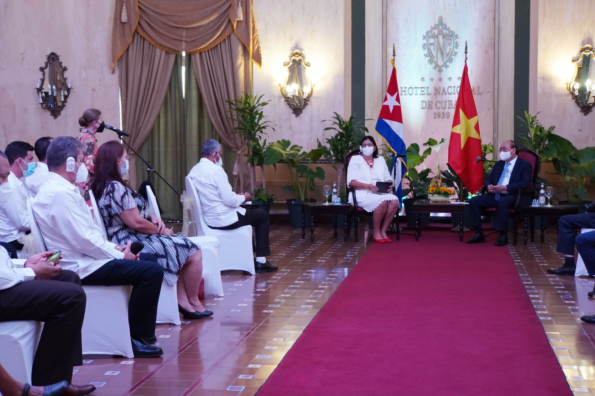 Chủ tịch nước: Việt Nam sẵn s&agrave;ng đ&oacute;ng g&oacute;p v&agrave;o sự ph&aacute;t triển của Cuba - Ảnh 1.
