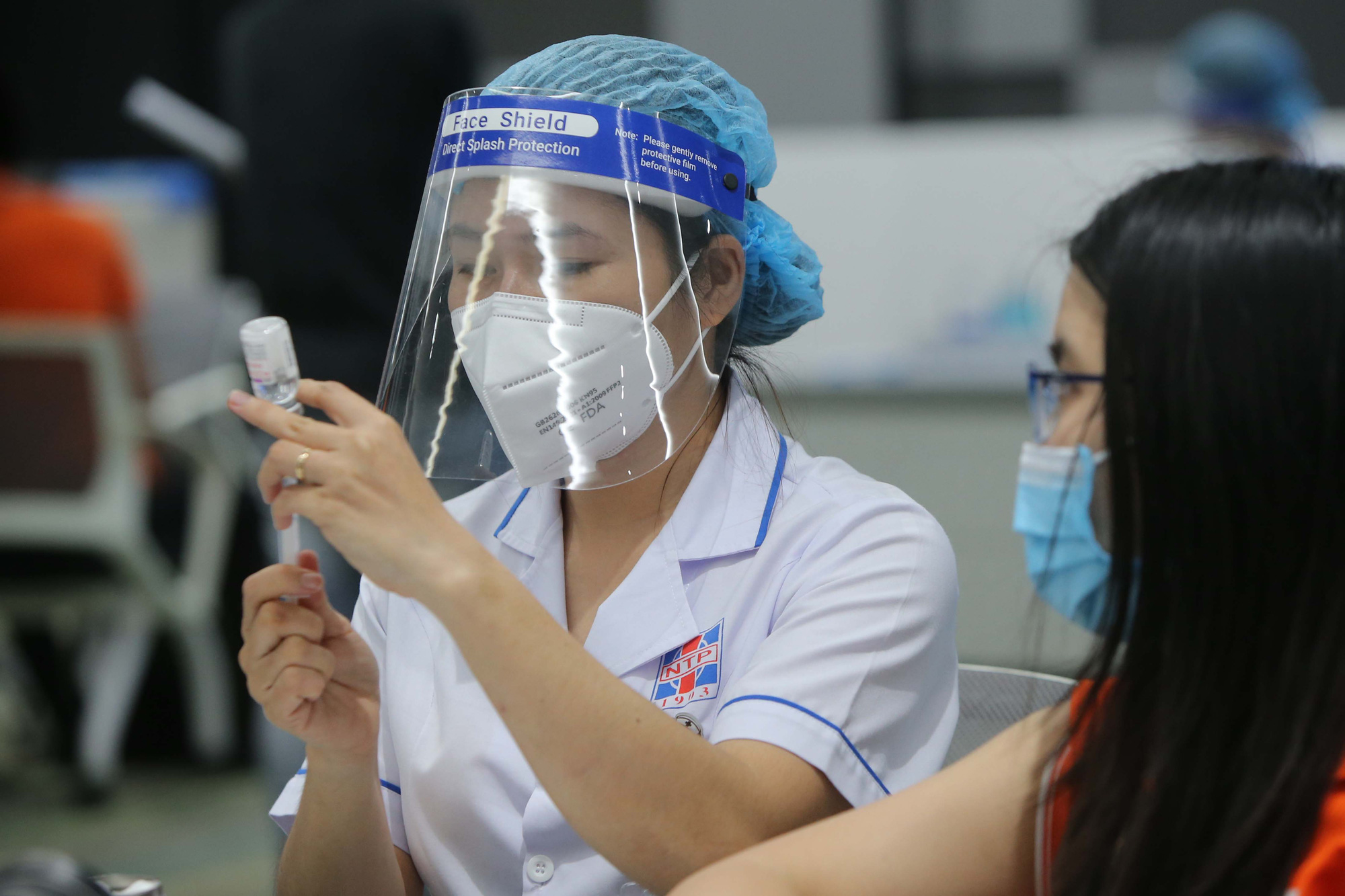 Mắc Covid-19 đã khỏi có thể tiêm mũi 3 HPV không?