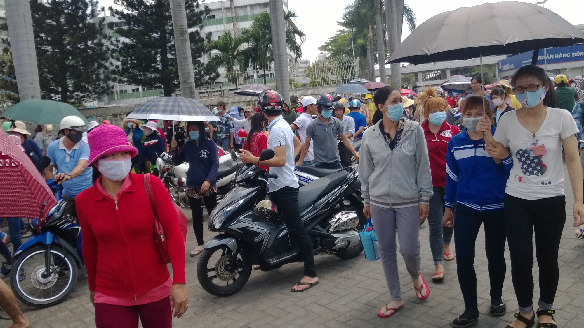 Công ty TNHH PouYuen Việt Nam: Trả 50% lương tối thiểu vùng cho công nhân ngừng việc