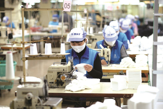Ngân hàng Nhà nước: Sẽ trình nới lỏng điều kiện vay vốn trả lương