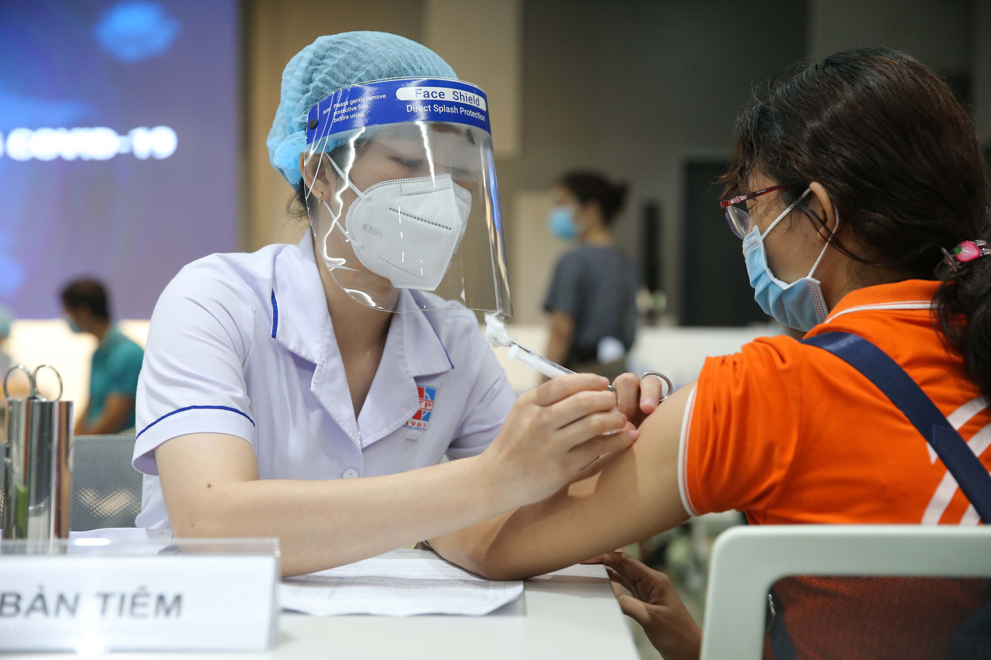 TP HCM bao phủ hơn 90% vắc-xin mũi 1 phòng Covid-19