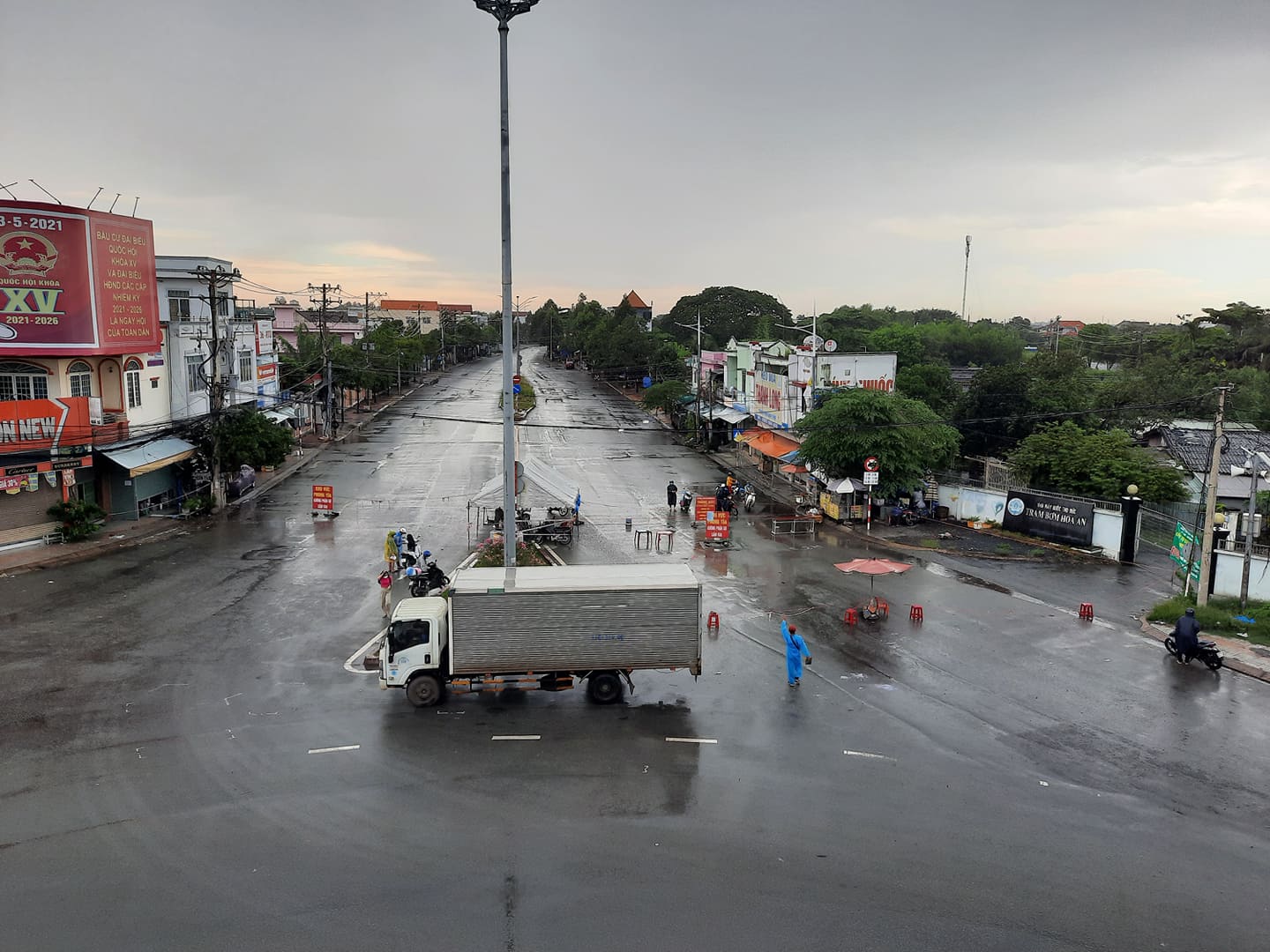 Nới lỏng giãn cách, Biên Hòa vẫn im lìm! - Ảnh 1.