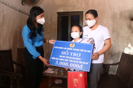 Động viên con CNVC-LĐ vượt khó, học giỏi
