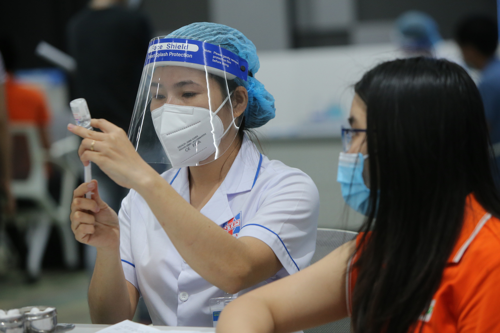 Phải làm sao để tiêm được mũi 2 vắc-xin Covid-19?